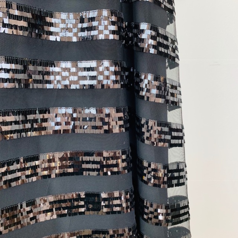 ALI & JAY black flat sequin soft mesh dress. M. - Picture 11 of 14